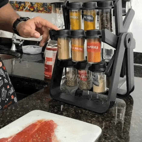 ORGANIZADOR GIRATORIO DE ESPECIAS CON 18 TARROS