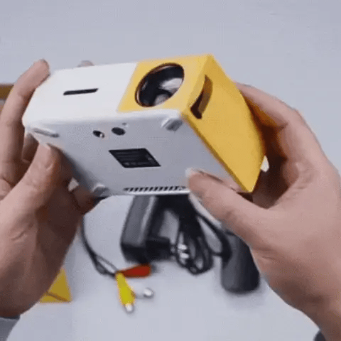 MINI PROYECTOR PORTATIL